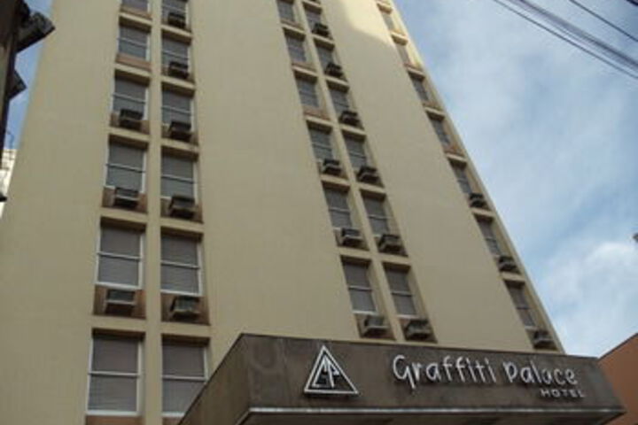 Graffiti Palace Hotel