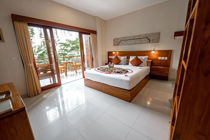 Room 3 of 22