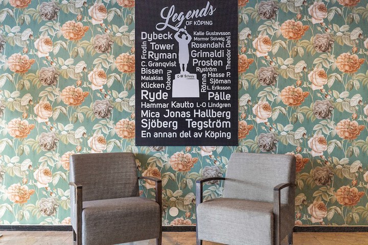 Entrance & Lobby