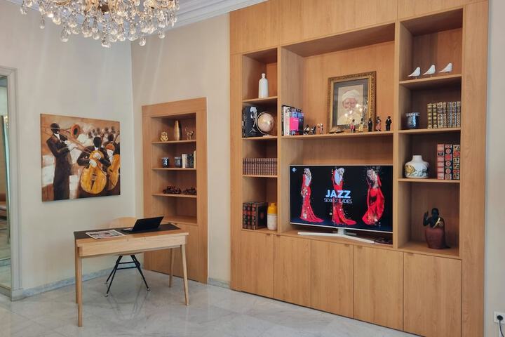 Guest Lobby