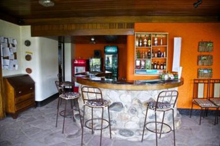 Lounge 52 of 71