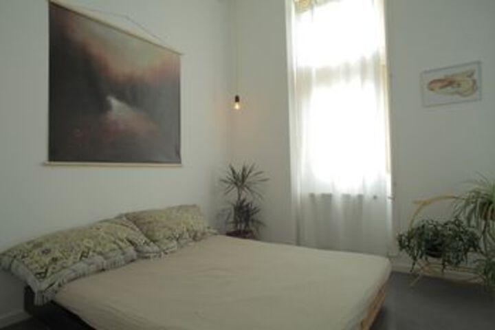 Room 10 of 20