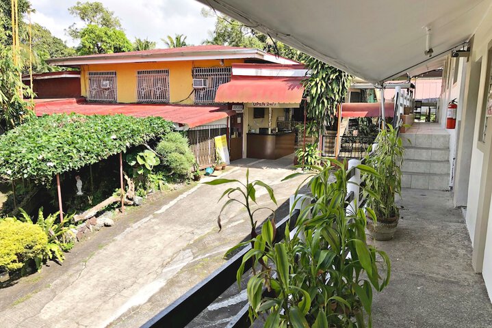 Famous Inn
