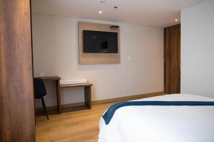 Room 12 of 36