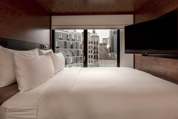1 King Bed (14 of 33)