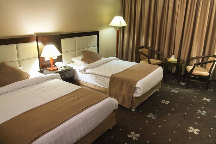 Room 7 of 25