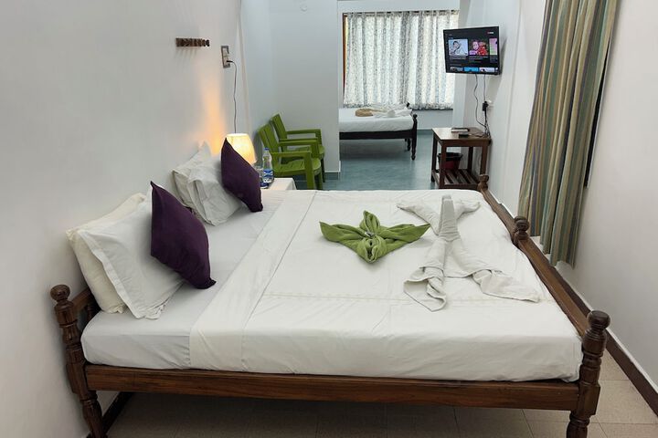 Room 19 of 38