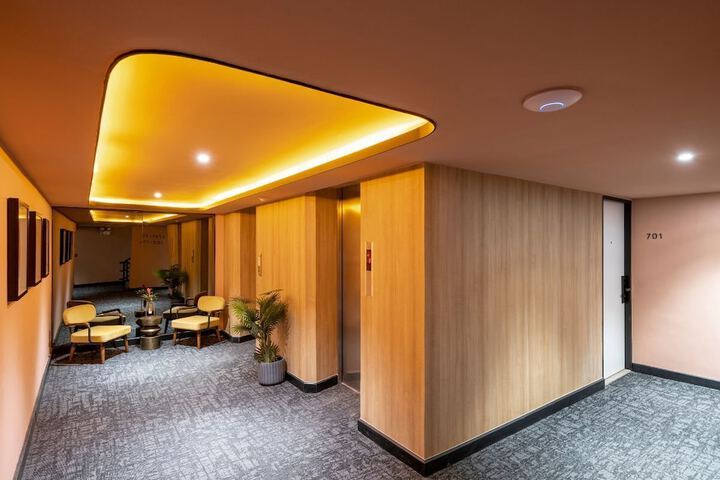 Hotel 55 of 56