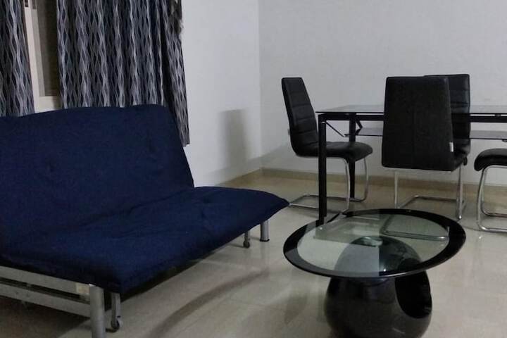 Room 5 of 11