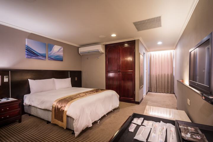Room 21 of 47