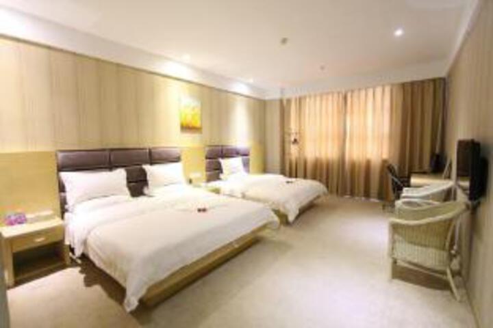 Room 5 of 7