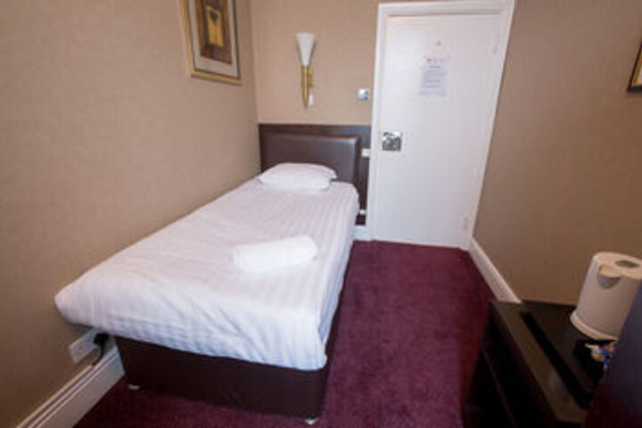 Hotel Entry