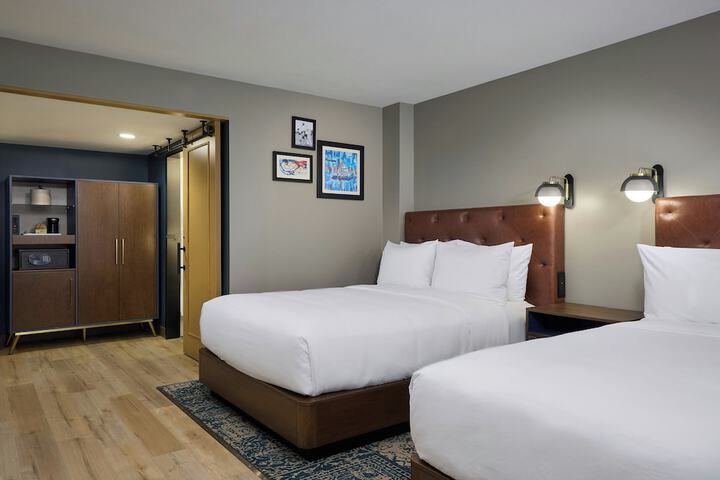 Room 15 of 38