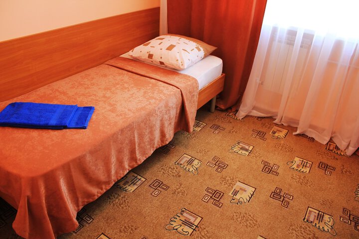 Room 6 of 51