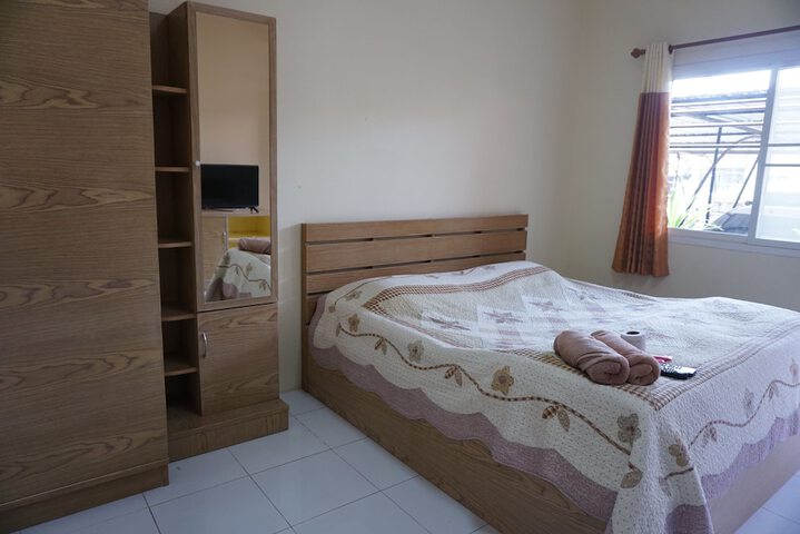 Room 11 of 21
