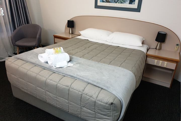 Room 10 of 46