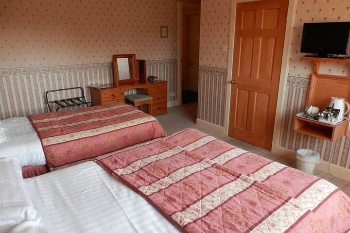 Room 14 of 24
