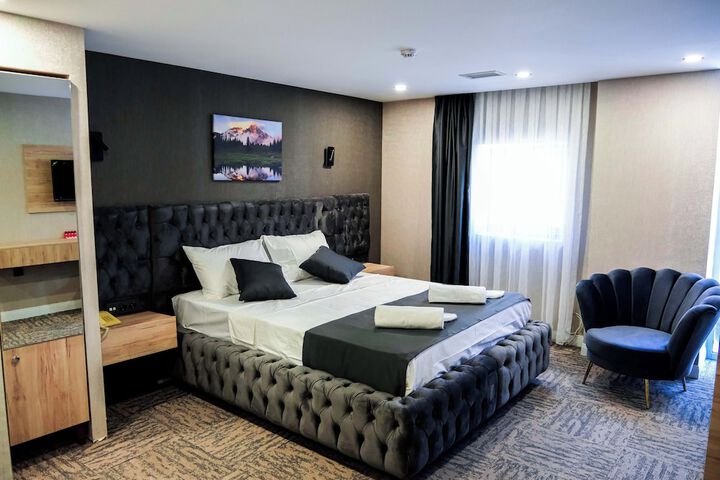 Room 5 of 21