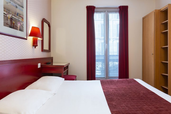 Room 6 of 22