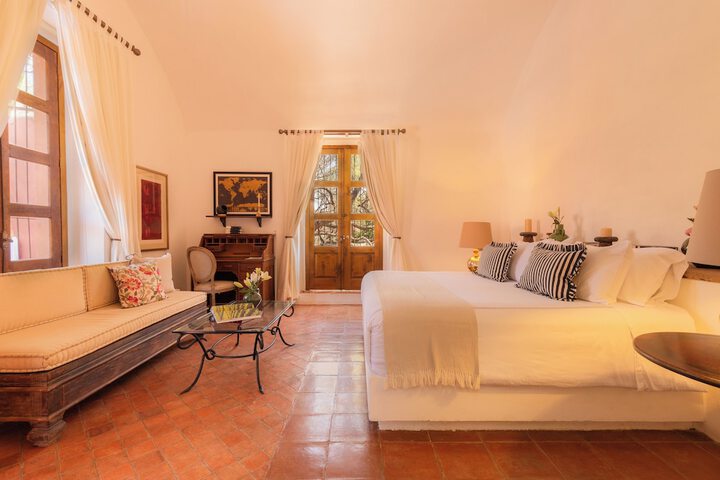 Room 4 of 44