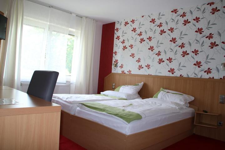 Room 14 of 46