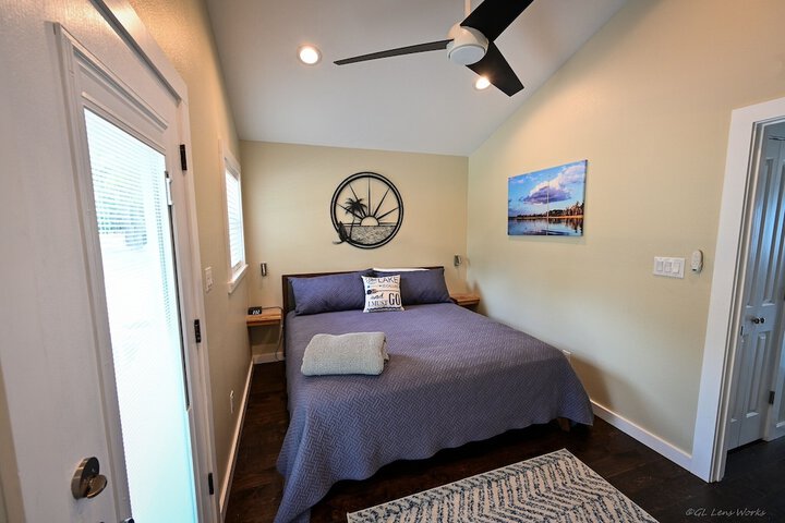 Room 27 of 125