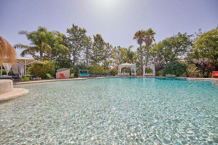 Pool 68 of 140