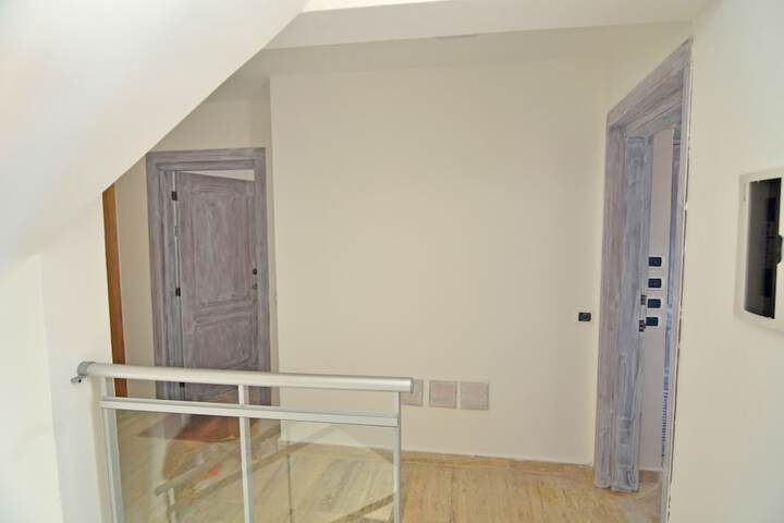 Room 5 of 53