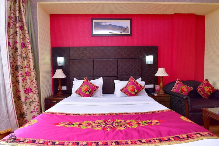 Room 6 of 29