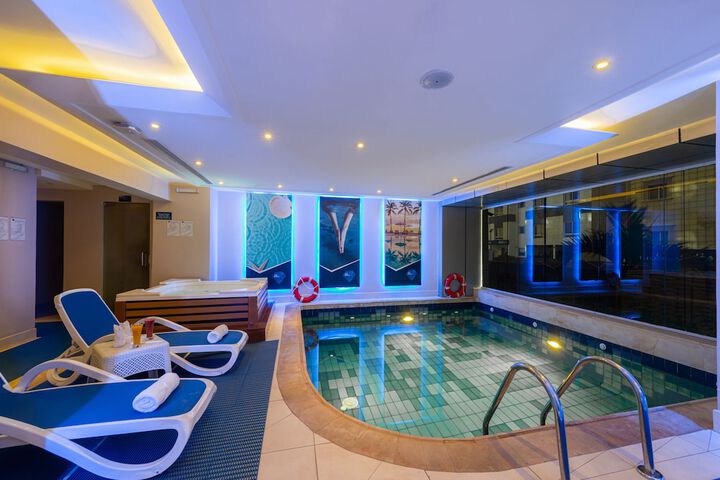 Pool 31 of 47