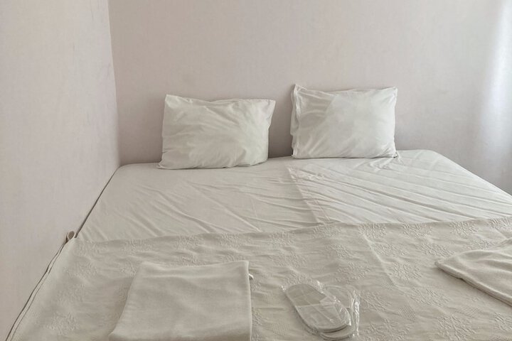 Room 10 of 25