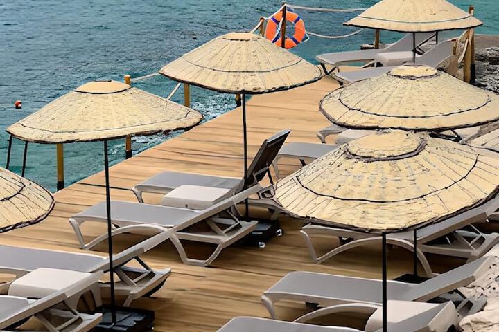 Exterior of AKVARYUM BUTİK OTEL KARABURUN
