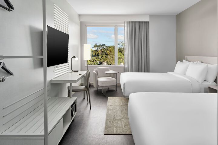 Room 13 of 85