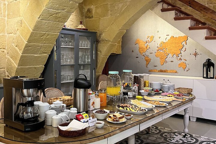 Breakfast/Coffee Service 66 of 74