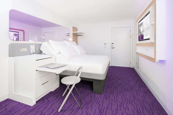 Room 18 of 59
