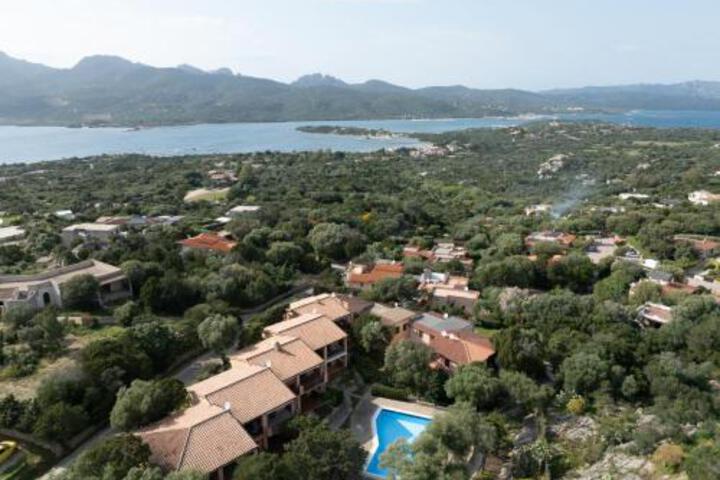 Home 27 Smeralda