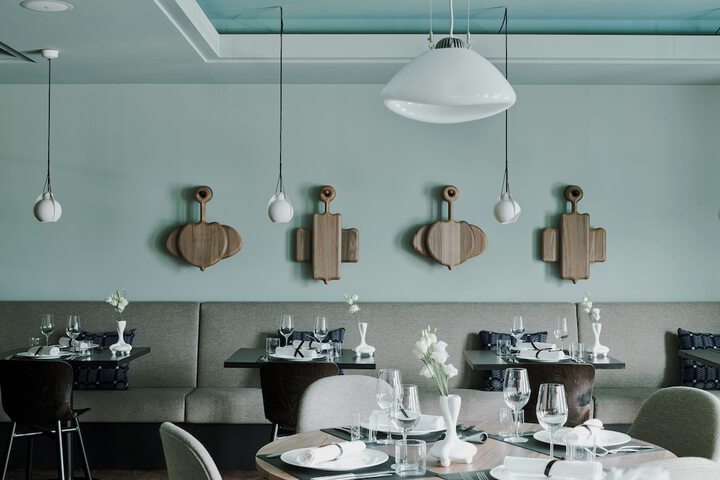 Dining 70 of 89