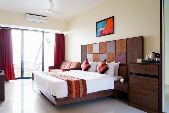Room 25 of 123