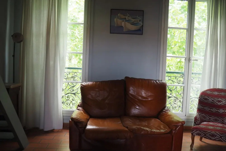 Room 4 of 19