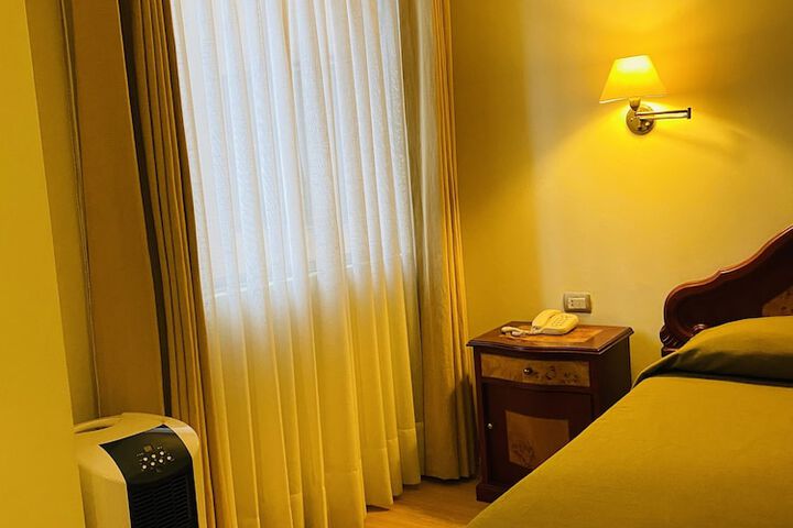 Room 21 of 47