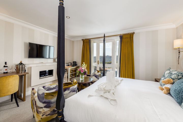 Room 42 of 104