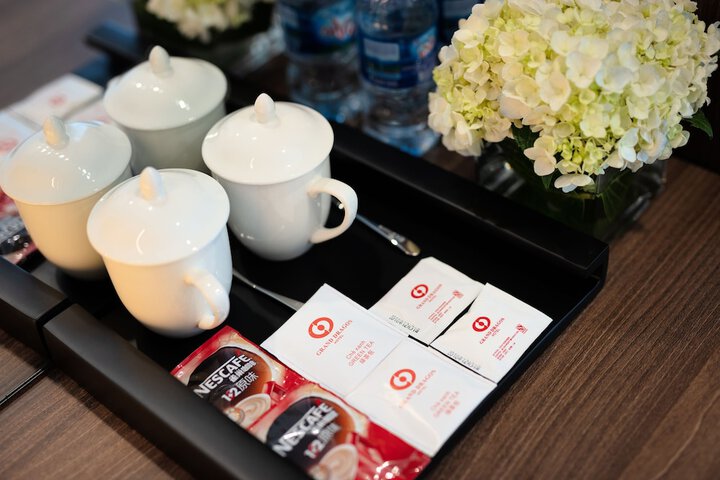 Breakfast/Coffee Service 29 of 46