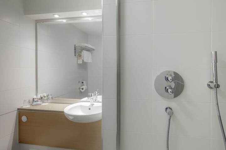 Clean Restrooms