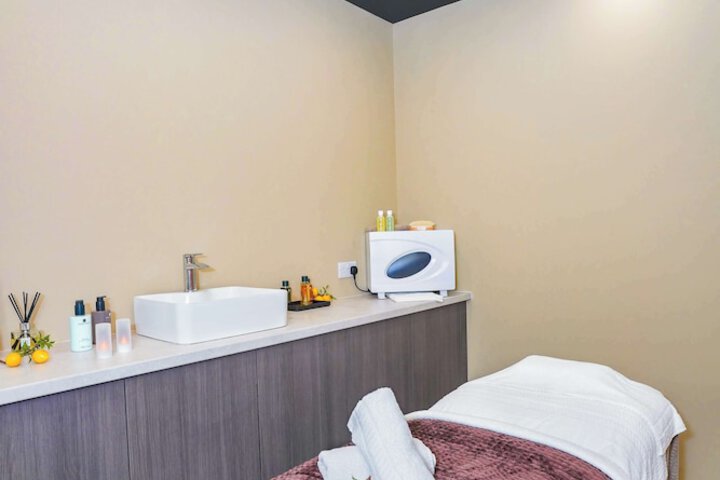 Room 145 of 295