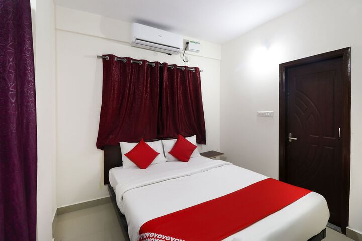 Room 14 of 18
