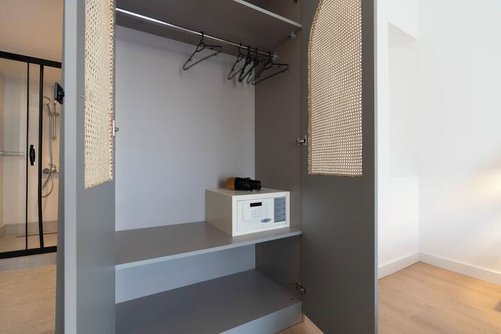 Room 26 of 130