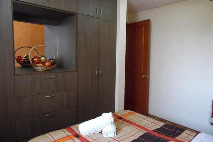 Room 8 of 9
