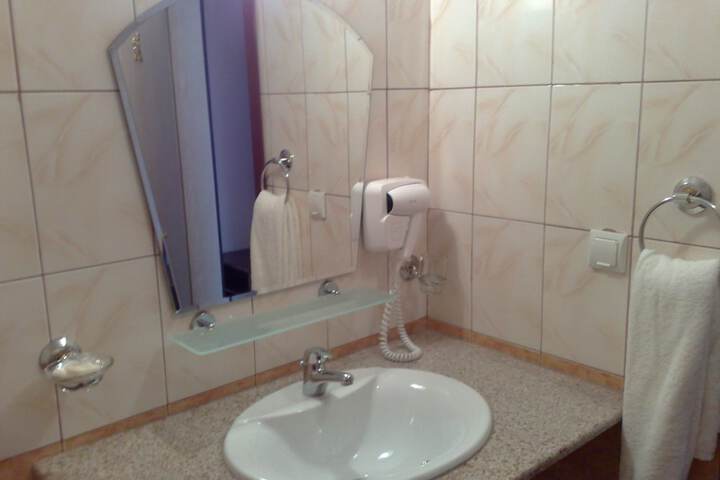 Room 42 of 92