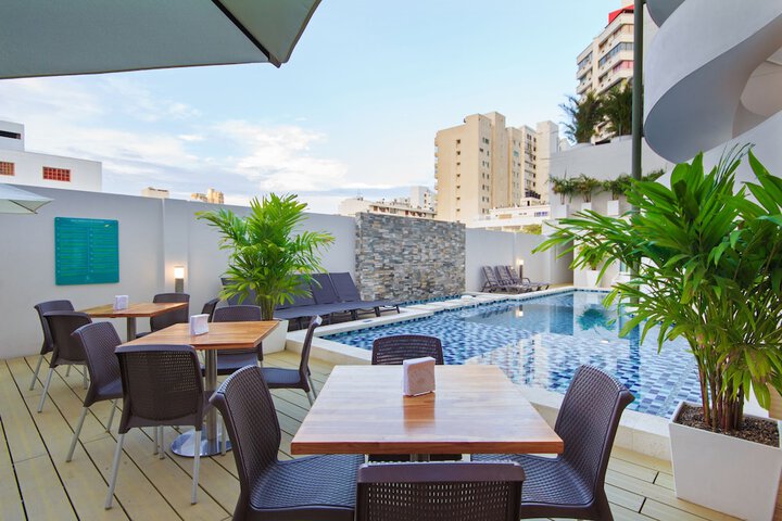 Pool Hotel