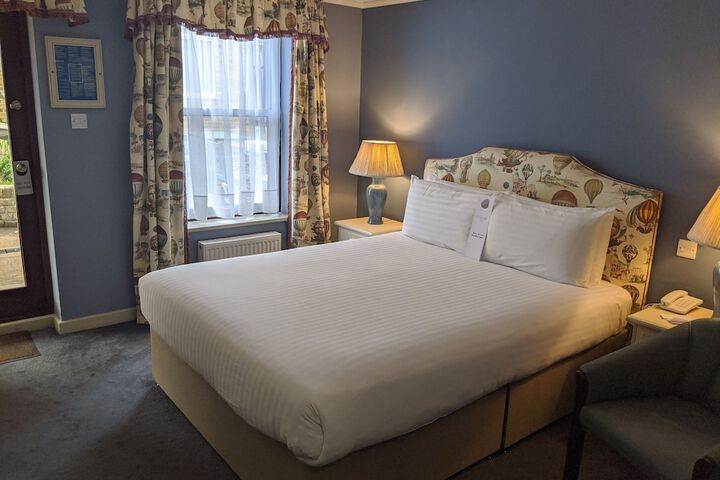 Room 13 of 49